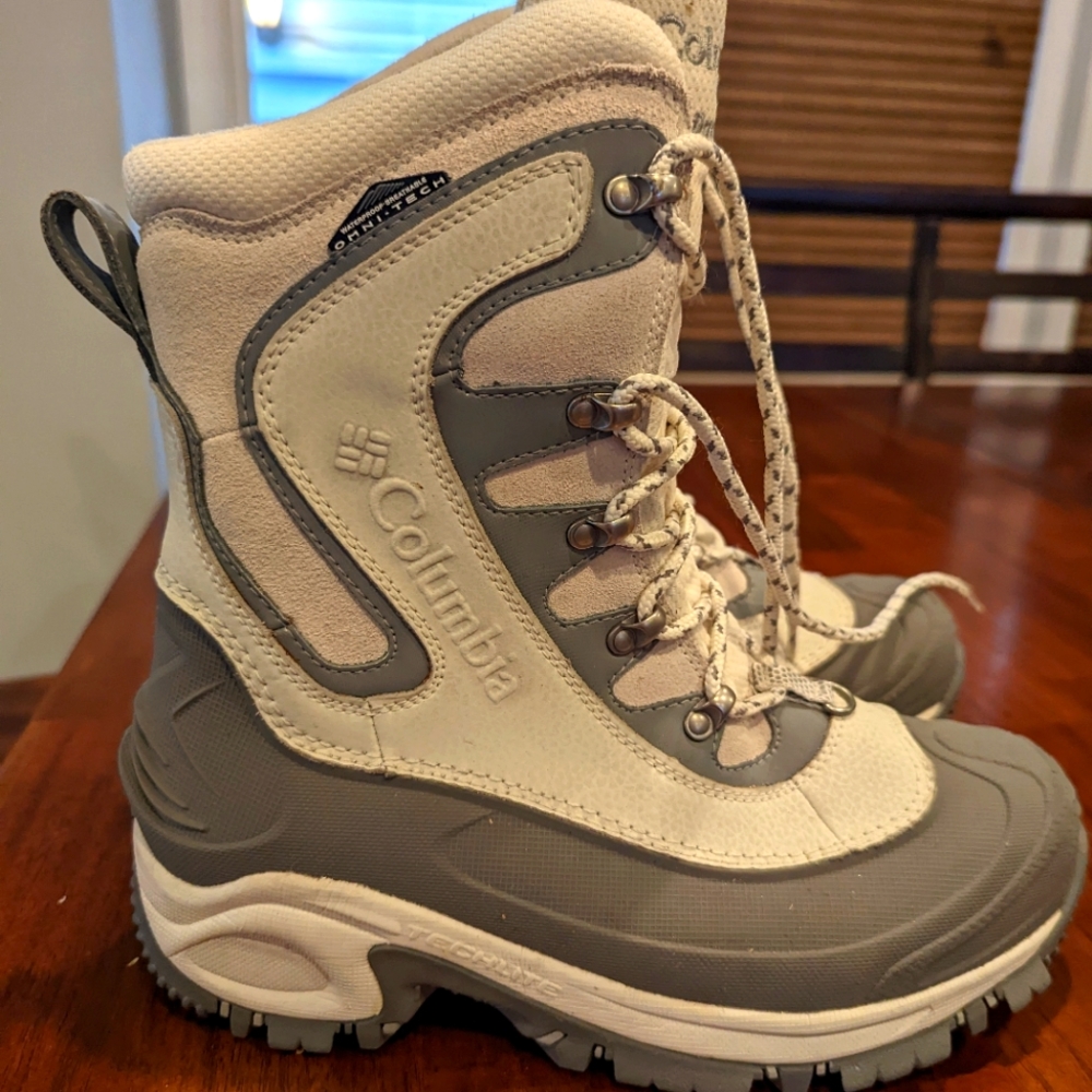 Columbia Women's Whitefield XTM Omni-Tech Winter Boot Size 8